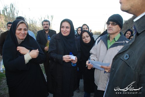 پیاده روی کارکنان استانداری گلستان به مناسبت دهه فجر 