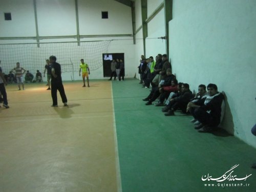 مسابقات گرامیداشت دهه مبارک فجر در روستای آق قمیش برگزار شد 