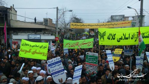 راهپیمایی 22 بهمن در کلاله تجلی وحدت اقوام و پیروان مذاهب بود 