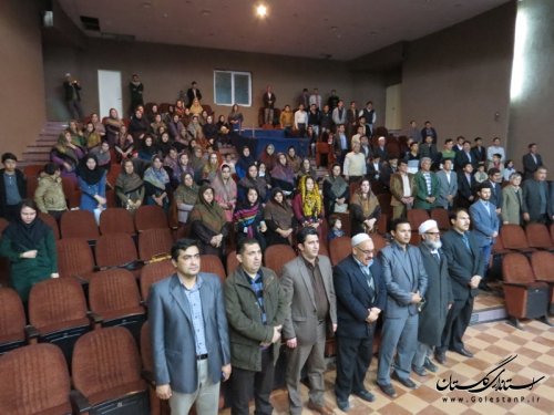 همایش فرهنگی هنری آوای فجر در آق قلا برگزار شد