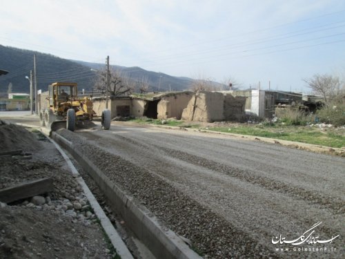 بهسازی و شن ریزی معابر صادق آباد پایان یافت