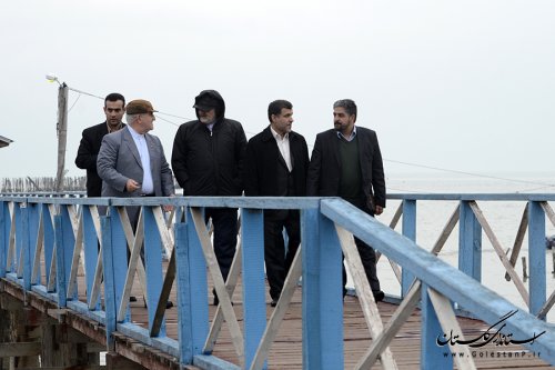 بازدید رئیس کمیسیون امنیت ملی مجلس از تاسیسات دریایی استان گلستان