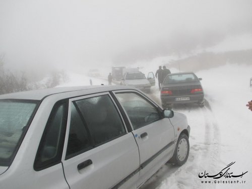 بارش شدید برف در جاده های دهستان نیلکوه شهرستان گالیکش