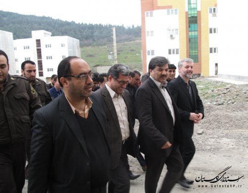 بازديد قائم مقام وزير راه و شهرسازی از سايت های مسکن مهر گلستان