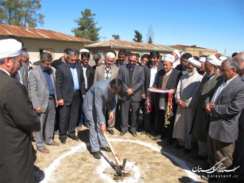 عملیات اجرایی پروژه مدرسه 10 کلاسه روستای تکه لر آغاز شد
