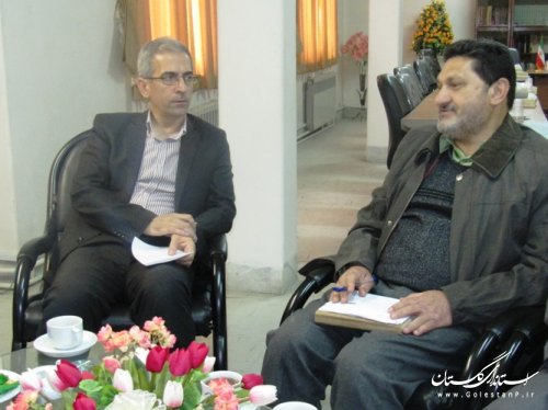 اعضای شورای اسلامی بخش مرکزی کردکوی با فرماندار دیدار کردند