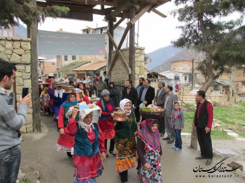 جشنواره های نوروزی گوشه ای از زندگی روستایی به نمایش می گذراند