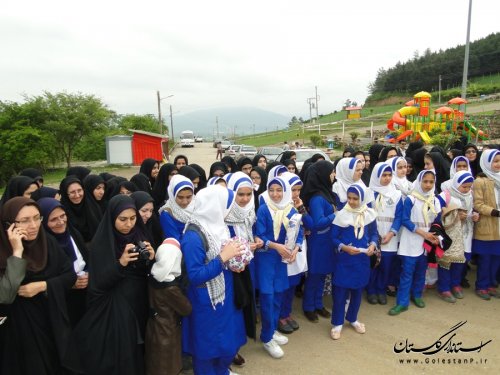 همایش پیاده روی به مناسبت هفته گرامیداشت مقام زن در آزادشهر برگزار شد