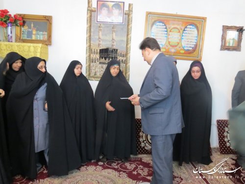 دیدار فرماندار گالیکش با خانواده های شهیدان حسینی پور و تمرتاش