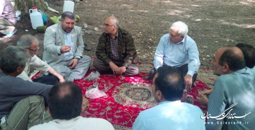نشست صمیمی فرماندار  آزادشهر با جمعی از فرهنگیان شهرستان