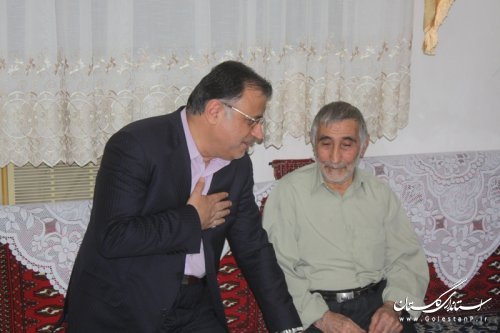 دیدار معاون استاندار با خانواده های شهیدان بهمنی نژاد و گرجی در گرگان