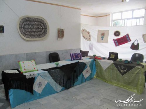 نمایشگاه صنایع دستی در بندرگز گشایش یافت