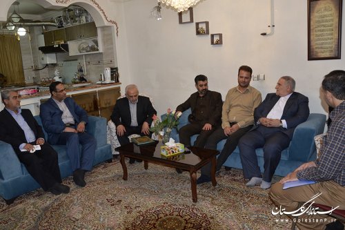 دیدار استاندار گلستان با خانواده های شهید و جانباز مبارزه با مواد مخدر