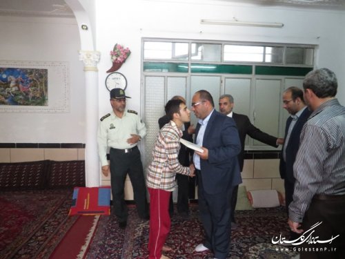 دیدار فرماندار ومدیرکل کمیته امداد امام خمینی(ره)گلستان باخانواده های تحت پوشش