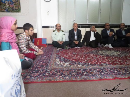 دیدار فرماندار ومدیرکل کمیته امداد امام خمینی(ره)گلستان باخانواده های تحت پوشش