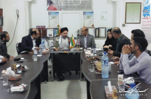 نشست صمیمی حجت الاسلام طاهری با اعضای هیات اسکواش گلستان