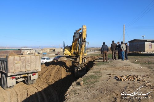 بازدید فرماندار مراوه تپه از پروژه گازرسانی روستای شارلوق