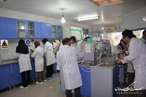 برگزاری کارگاه آموزشی شمارش باکتری های توتال کلیفرم در امور آبفار علی آباد کتول