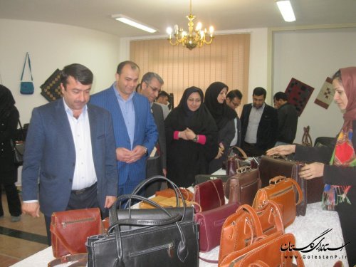 افتتاح نمایشگاه تخصصی محصولات چرمی در اداره میراث فرهنگی شهرستان گرگان