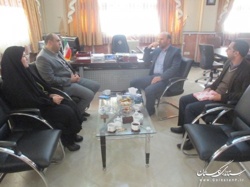 مدیرکل کتابخانه های عمومی استان گلستان با فرماندار شهرستان ترکمن دیدار کرد