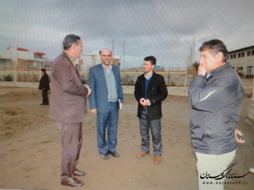 بازدید فرماندار ترکمن از زمین فوتبال ساحلی شهرستان