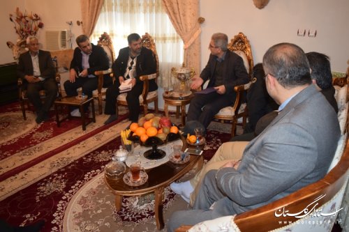 دیدار فرماندار کردکوی با خانواده های شاهد و ایثارگر
