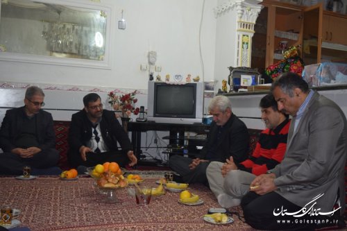دیدار فرماندار کردکوی با خانواده های شاهد و ایثارگر
