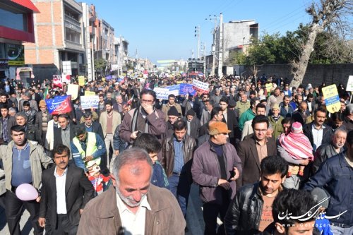 مراسم باشکوه راهپیمایی 22 بهمن در کردکوی برگزار شد