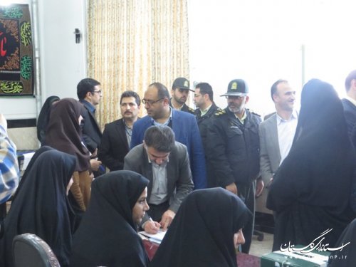 بازدید فرماندار و اعضای شورای تامین از چند شعبه اخذ رای در شهرستان علی آباد کتول