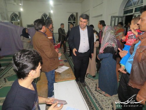 بازدید فرماندار رامیان از شعب اخذ رای