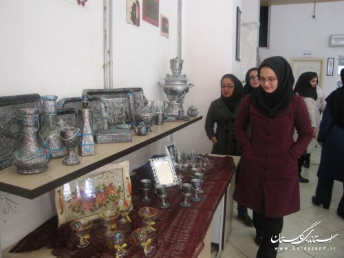 برپایی نمایشگاه هفت سین به مناسبت نزدیک شدن به عید نوروز در مرکز آموزش فنی وحرفه ای خواهران گرگان