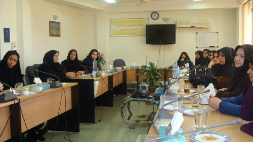 مدیر کل امور بانوان گلستان درجمع کارکنان خانم شاغل درثبت احوال استان