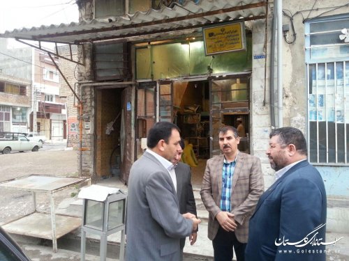 بازدید سرزده فرماندار شهرستان آزادشهر از نانوایی های سطح شهر
