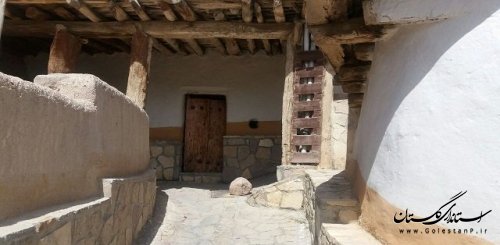 بازدید از بافت قدیمی و پلکانی روستای پارسیان آزادشهر