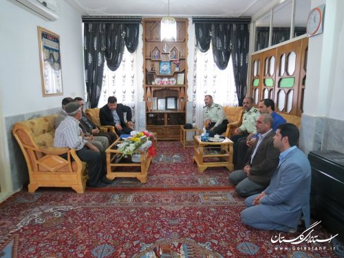 دیدار معاون مدیرکل سیاسی و امنیتی استانداری از خانواده شهید مزروعی