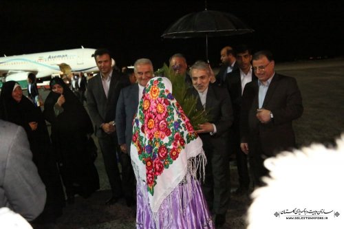با استقبال گرم استاندار و مسئولین استانی ،دکتر نوبخت وارد استان گلستان شد
