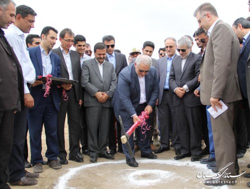 بندرخشک اینچه‌برون گلستان كلنگ‌زنی شد