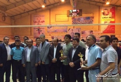 قهرمانی تیم هتل کانیار در مسابقات والیبال جام رمضان