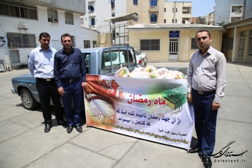 اهدای ارزاق به نیازمندان توسط كاركنان شركت نفت منطقه گلستان