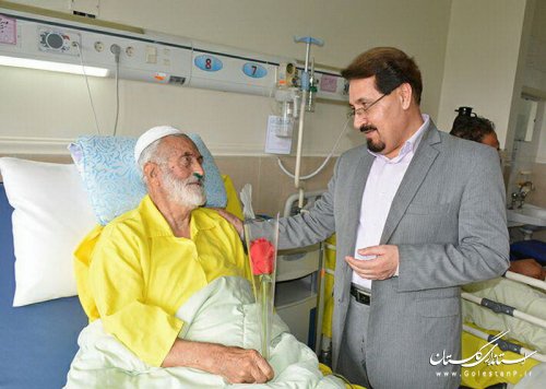 عیادت دکترنصرتی از بیماران به مناسبت هفته تامین اجتماعی