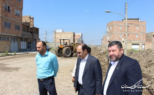 بازدید فرماندار آزادشهر از پروژه های عمرانی در دست اجرای شهرداری