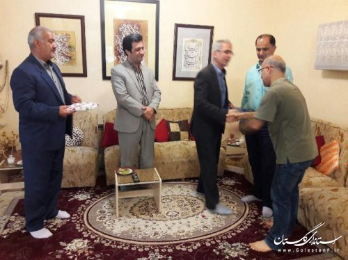 دیدار فرماندار کردکوی با استاد هنر خوشنویسی ایران