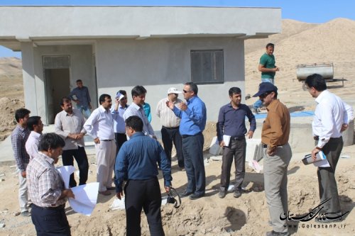 بازدید فرماندارو کارشناسان مناطق محروم ریاست جمهوری از پروژه آبرسانی روستای آق تقه جدید