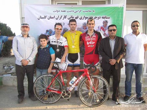 مسابقه دوچرخه سواری قهرمانی کارگران گلستان گرامیداشت هفته دولت برگزار شد