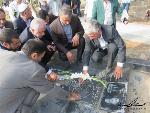 ادای احترام و فاتحه خوانی رئیس سازمان حج بر مزار شهدای مظلوم منا در گنبدکاووس