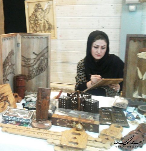 افتتاح نمایشگاه صنایع دستی و سوغات در محوطه تالار فخرالدین اسعد گرگانی