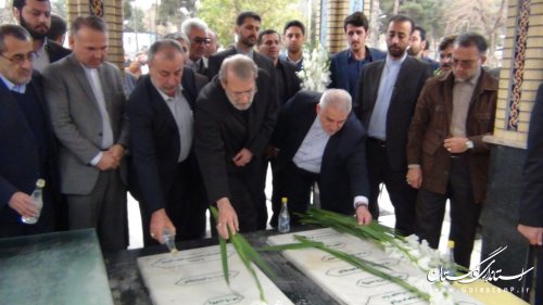رییس مجلس شورای اسلامی به مقام شامخ شهیدان گلستان ادای احترام کرد