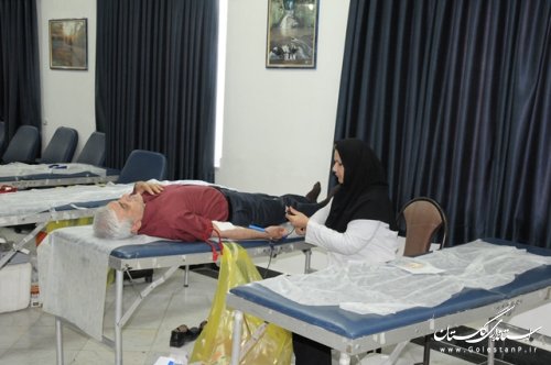 اهدای خون توسط کارکنان  شرکت آب منطقه ای گلستان