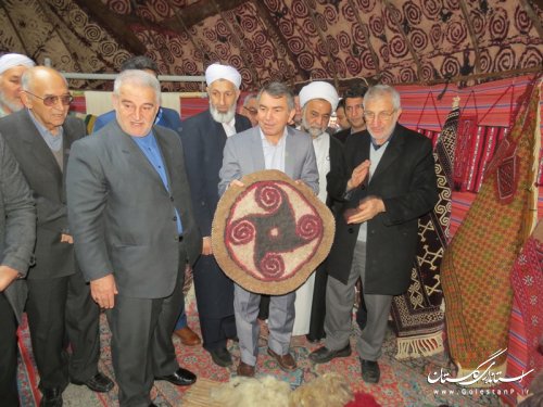 سفارش خرید 50 قالیچه نفیس ترکمن توسط ریاست بنیاد مستضعفان کشور