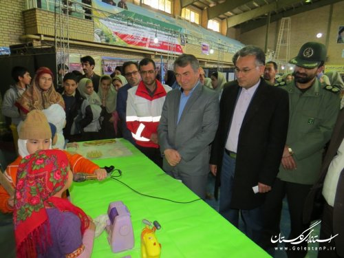 افتتاح نمایشگاه مشاغل و بازارچه فروش محصولات دانش آموزی